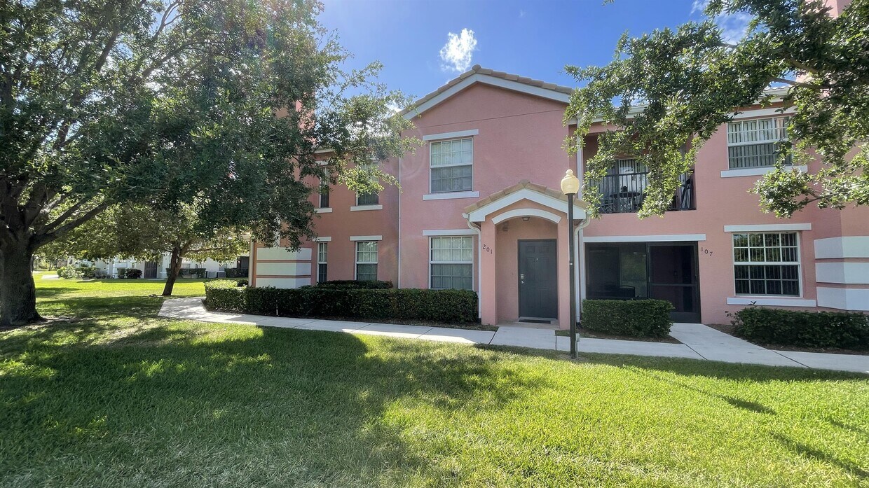 Foto principal - 132 SW Peacock Blvd