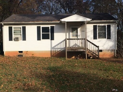 Primary Photo - 3 bedroom 1 bath cozy cute home