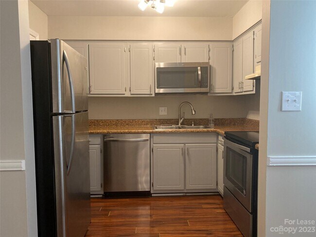 Foto del edificio - 3722 Park Rd