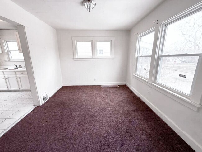 Foto del edificio - 3-BED, 1 BATH BEAUTIFUL SINGLE- FAMILY HOME IN MAPLE HEIGHTS!