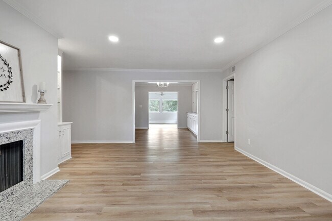 Foto del edificio - 60 Chaumont Square NW