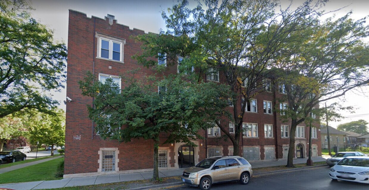Building Photo - 7600 S Morgan