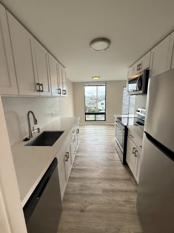 Foto del edificio - 2117 Dexter Ave N