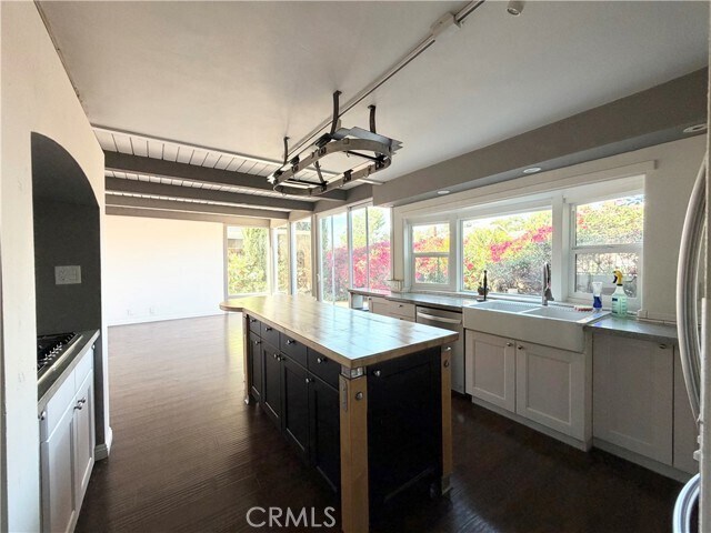 Foto del edificio - 4891 Tamarack Way