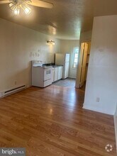 Building Photo - 270 WASHINGTON ST N #C C