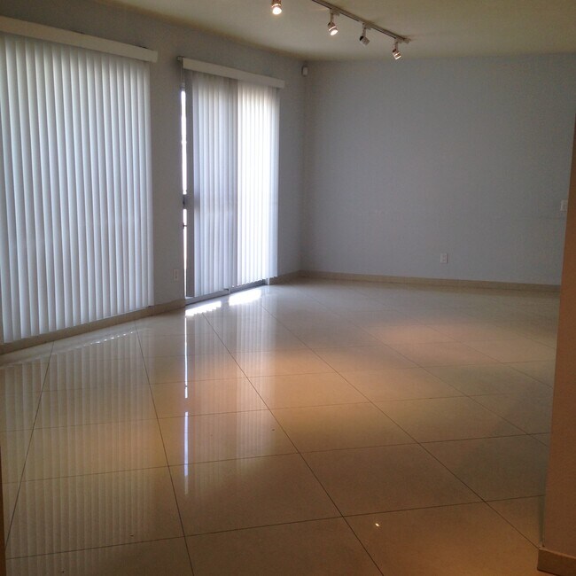 Foto del edificio - Selene Apartments - 1 MONTH FREE RENT SPECIAL