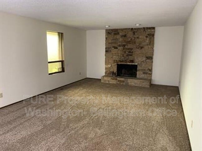 Building Photo - 5830 70th St NE