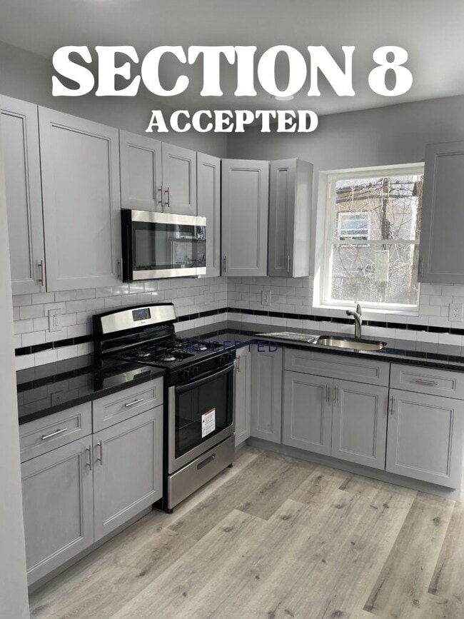 Building Photo - 35 N Conestoga St