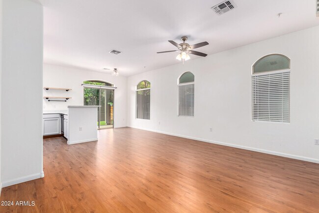 Building Photo - 2024 S Baldwin