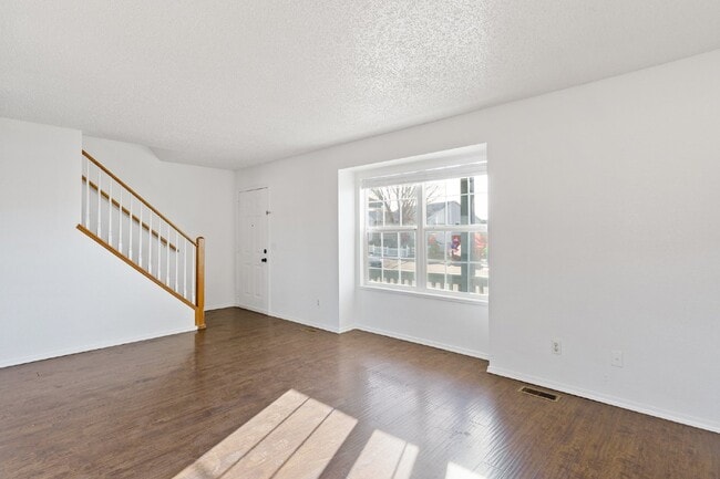 Building Photo - Spacious 6BR Home with Finished Basement –...
