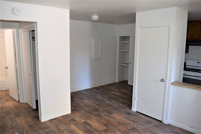 Foto del edificio - Sundance Garden Apts