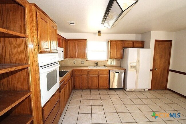 Foto del edificio - 2630 Big Divide Rd