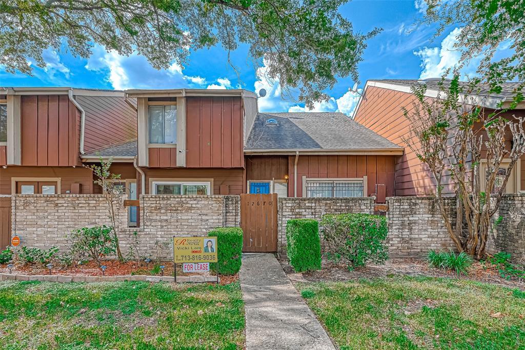 12670 Newbrook Dr, Houston, TX 77072 Condo for Rent in Houston, TX