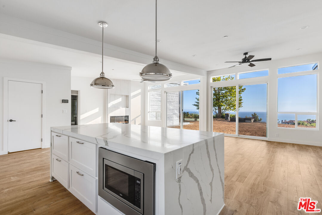 Foto principal - 30127 Cuthbert Rd