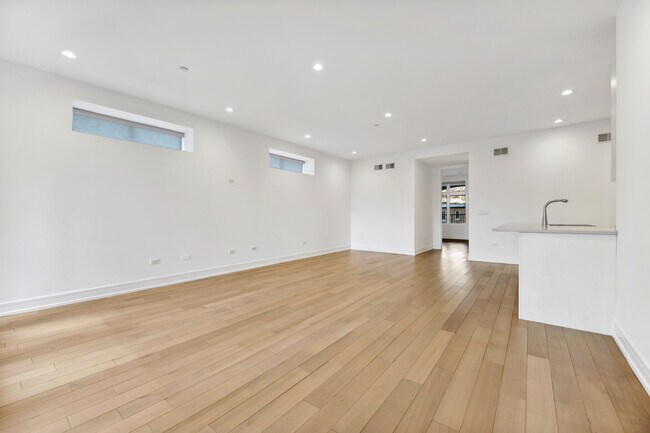 Foto del edificio - 434 W Melrose St