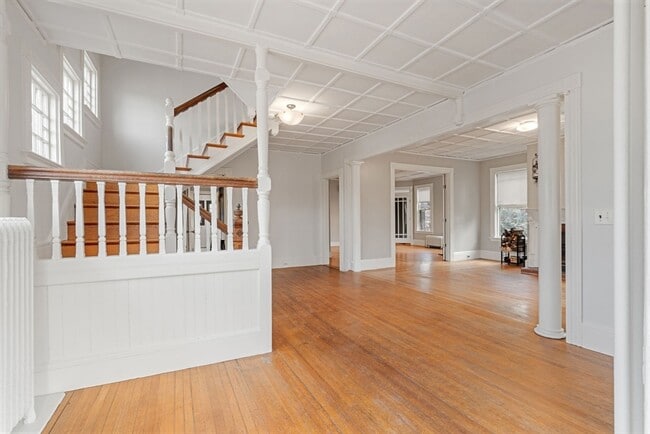 Foto del edificio - 187 Pleasant St