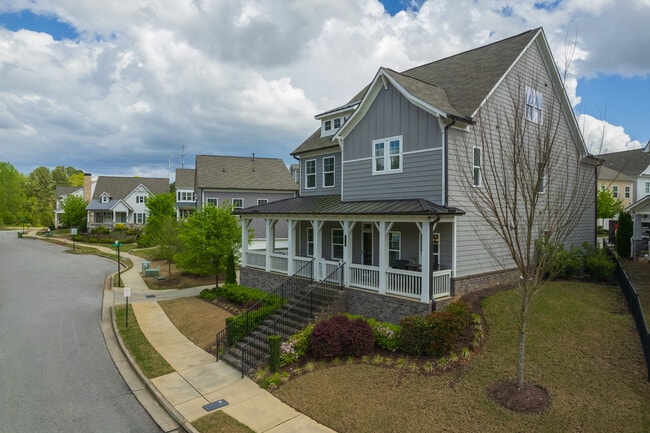 Building Photo - 1833 Sanford Dr