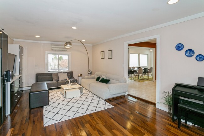 Foto del edificio - 94 Wells Ct