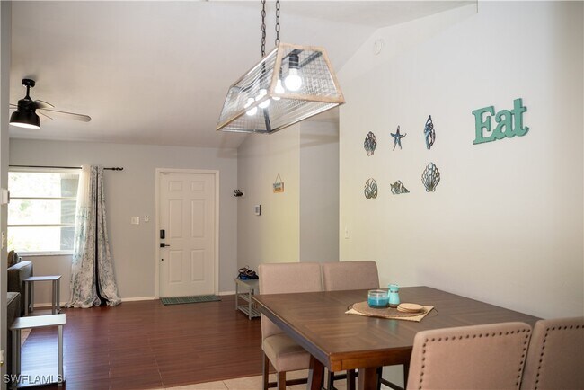 Foto del edificio - 5870 Star Grass Ln