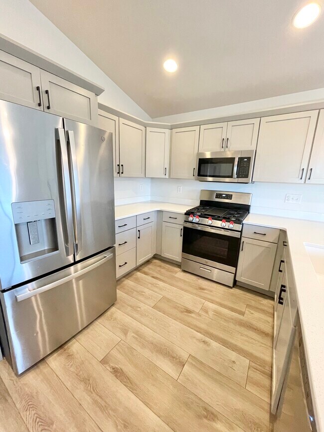 Foto del edificio - 760 Oak Terrace Ave