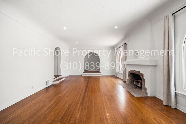 Foto del edificio - 107 N Mansfield Ave