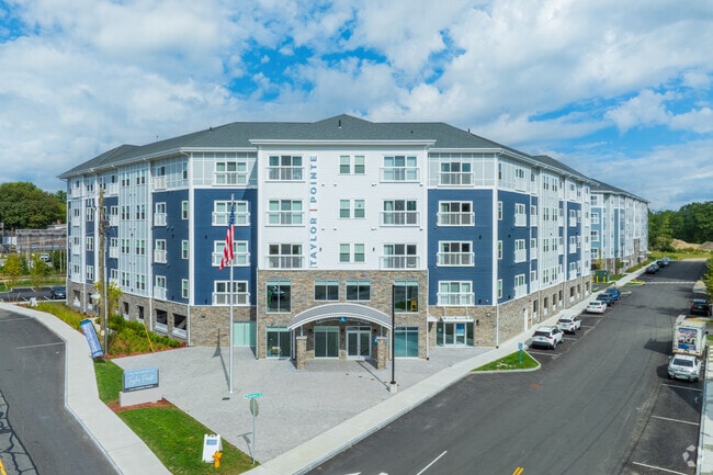 Building Photo - Taylor Pointe