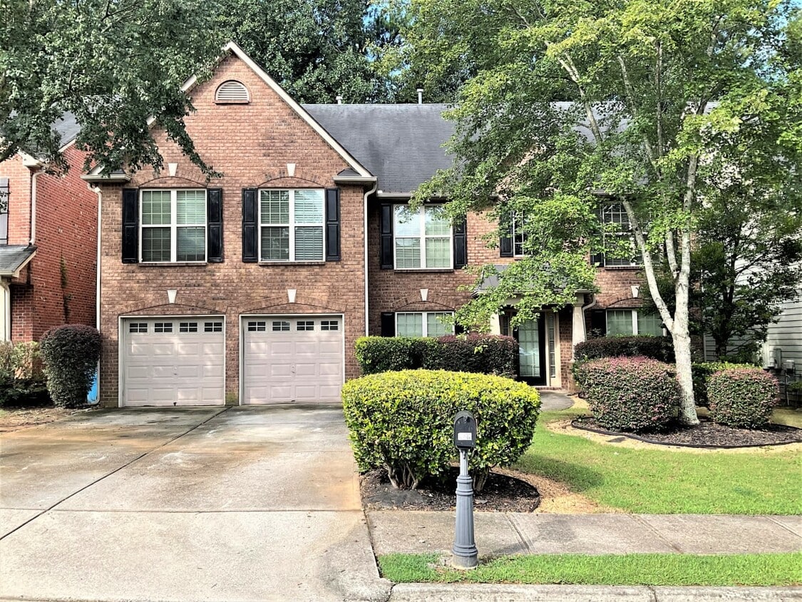 Primary Photo - 478 Commons Park Ln