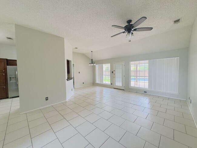 Foto del edificio - 2312 E 20th St