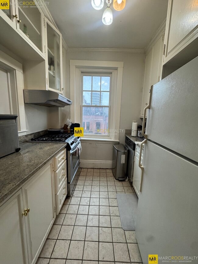 Foto del edificio - 282 Newbury St