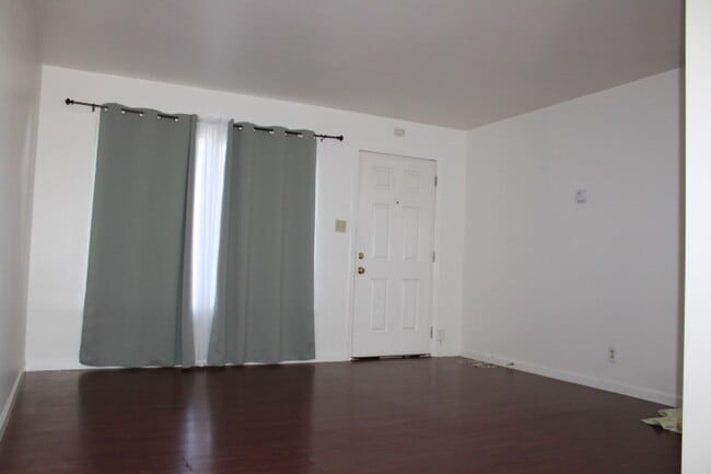 Building Photo - 4212 Nevin Ave