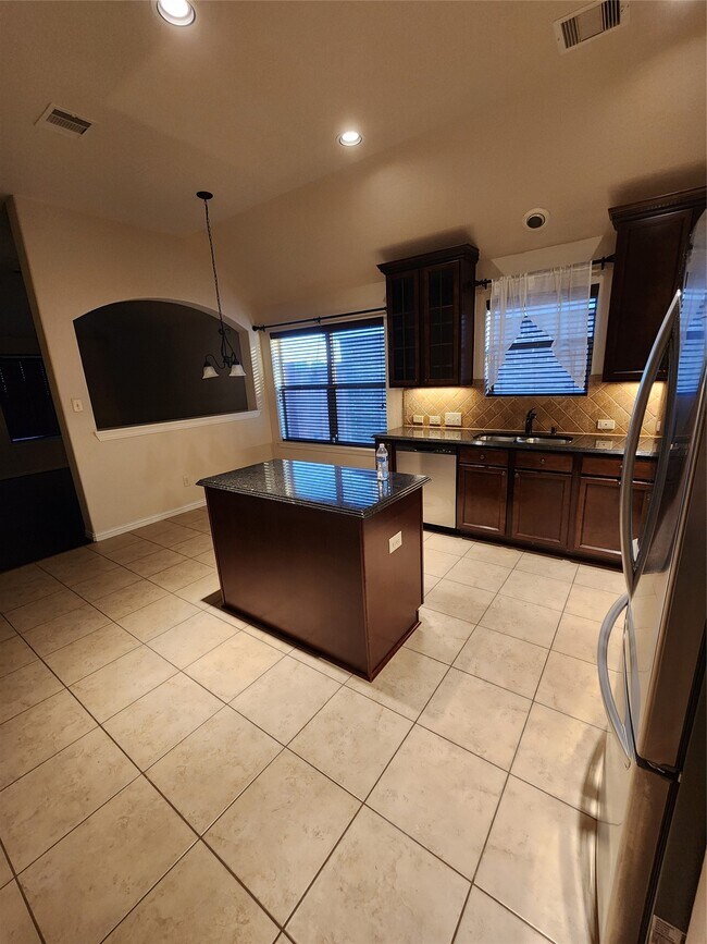 Foto del edificio - 4713 E Meadow Dr