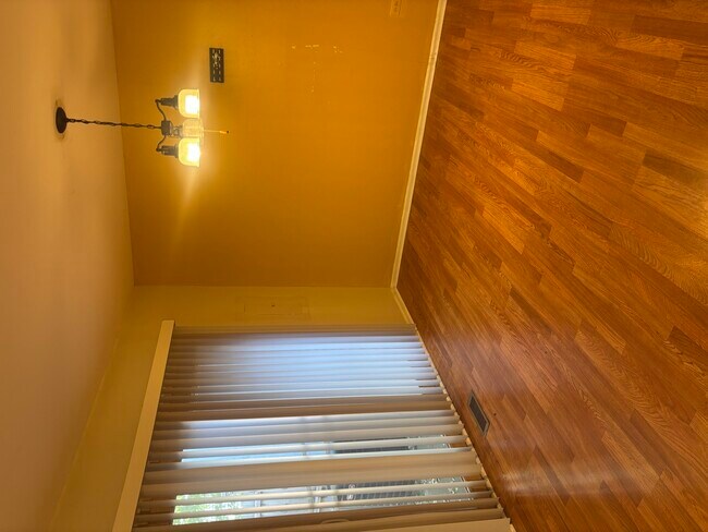 Foto del edificio - 8028 S Kingston Ave