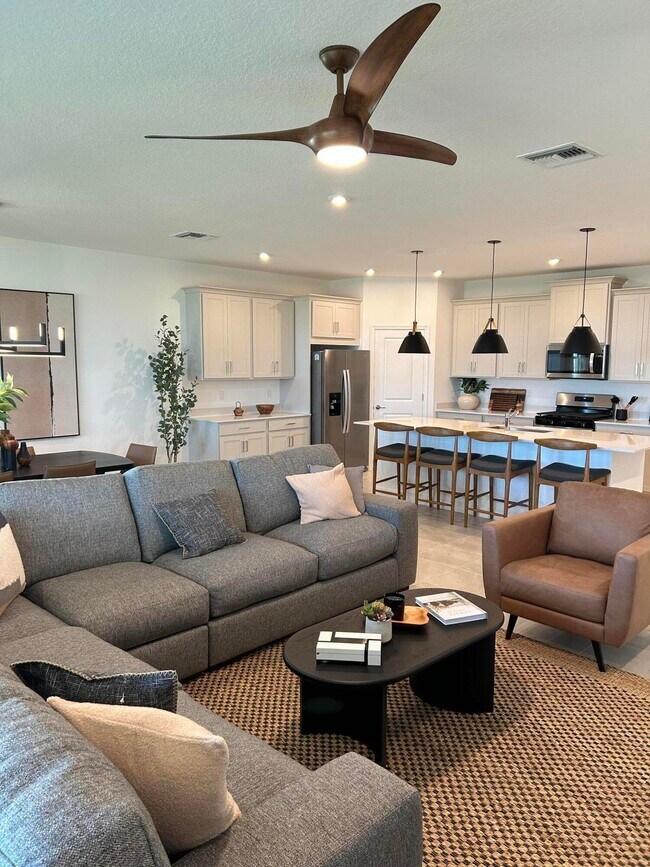 Building Photo - 14417 SW Ellison Dr