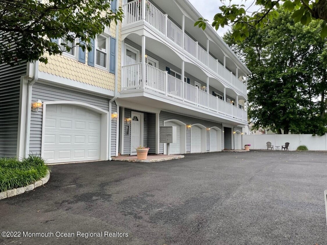 216 Ocean Park Ave Unit 3, Bradley Beach, NJ 07720 Condo for Rent in