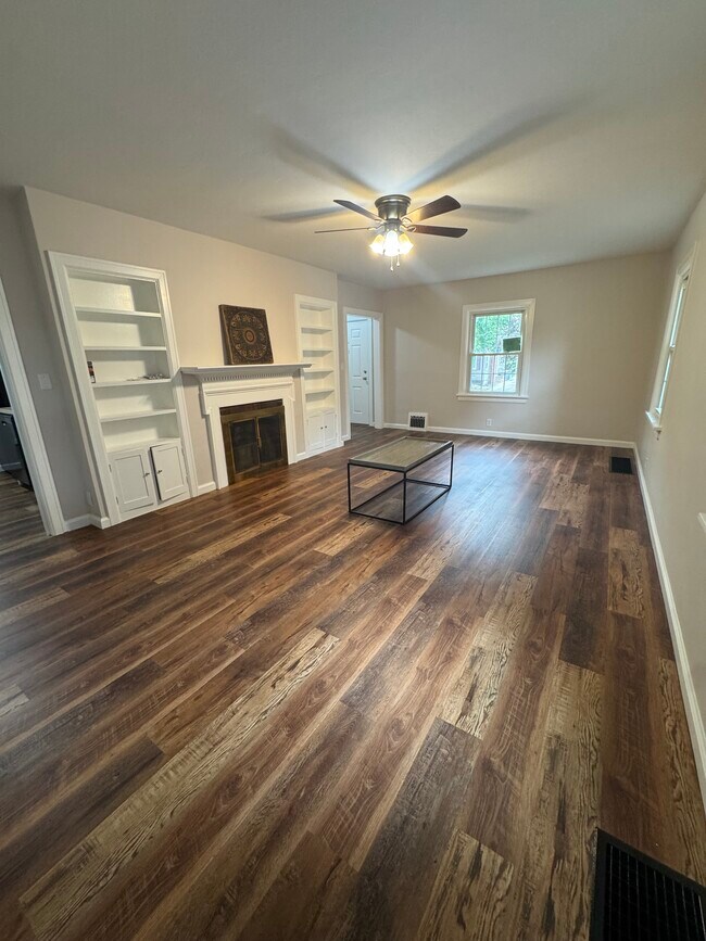 Foto del edificio - 809 Vine St