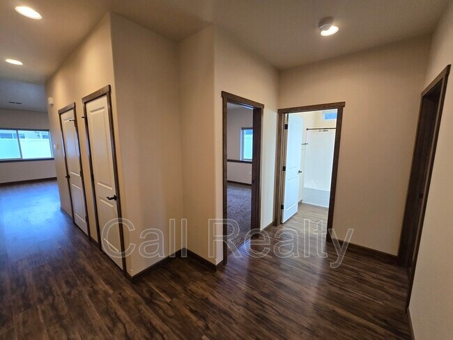 Foto del edificio - 4414 E Fairview Ave