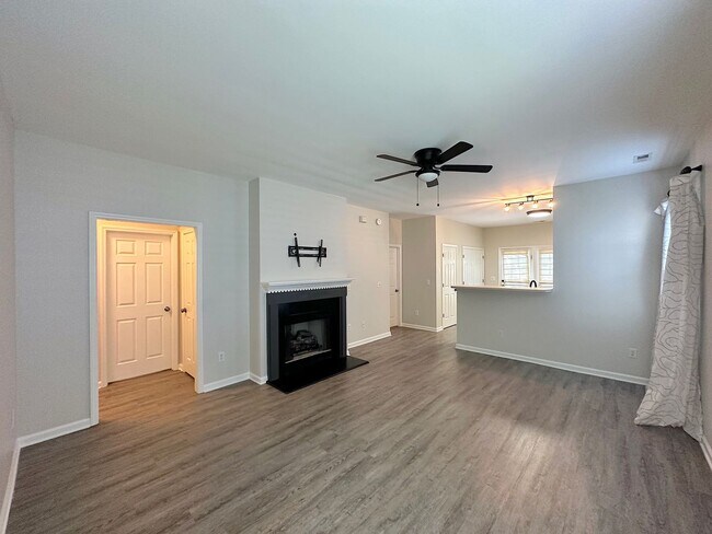 Building Photo - Beautiful Ranch Style Home in Apex!