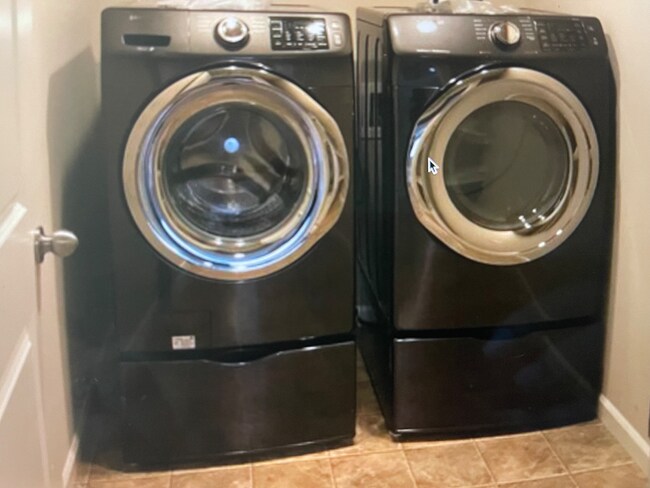 Foto del edificio - 8828 Jayden Ln NE