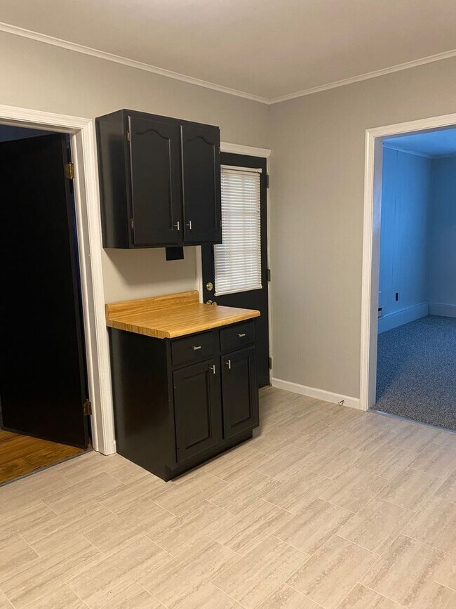 Foto del edificio - 114 N Penn St