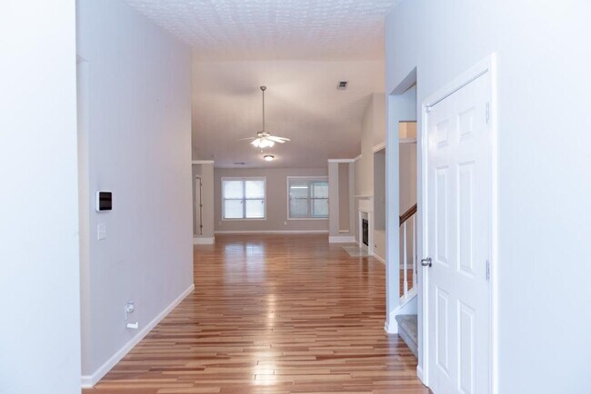 Foto del edificio - 1159 Simonton Glen Way SE