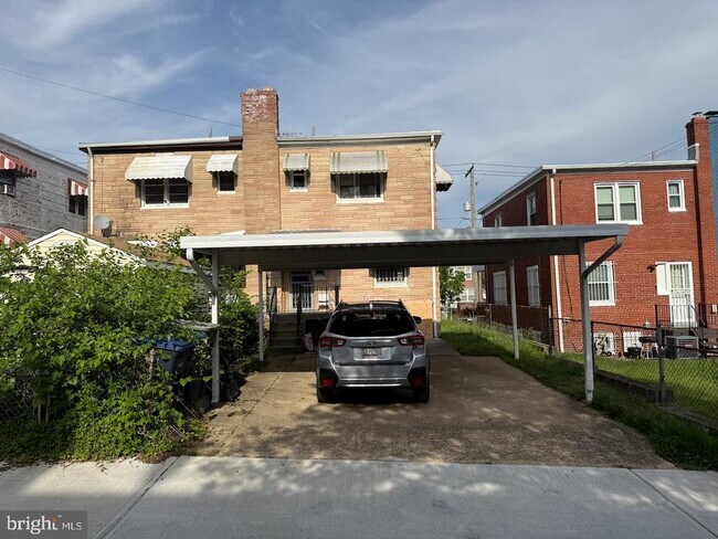 Building Photo - 5032 Sargent Rd NE