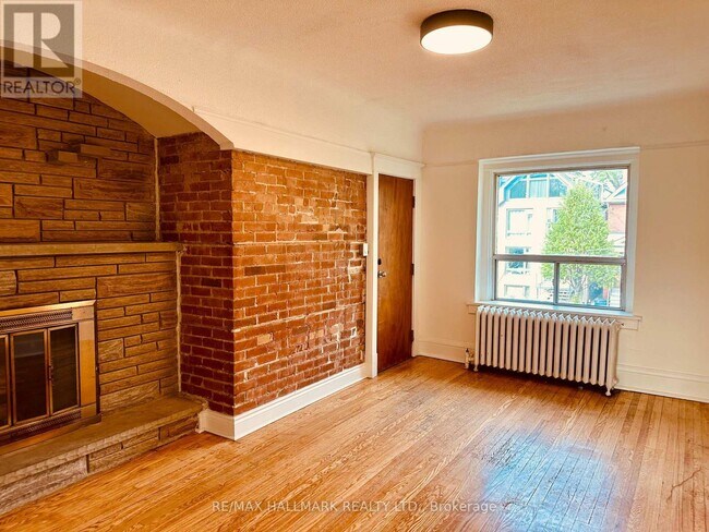 Building Photo - 20 Triller Ave