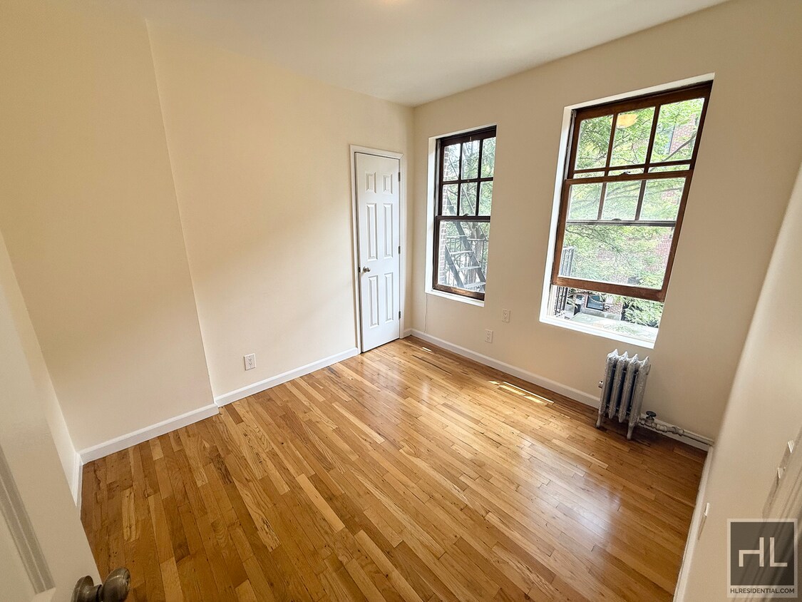 Primary Photo - West 11th Street