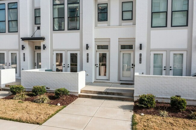 Foto del edificio - 1013 Wesley Terrace Ave