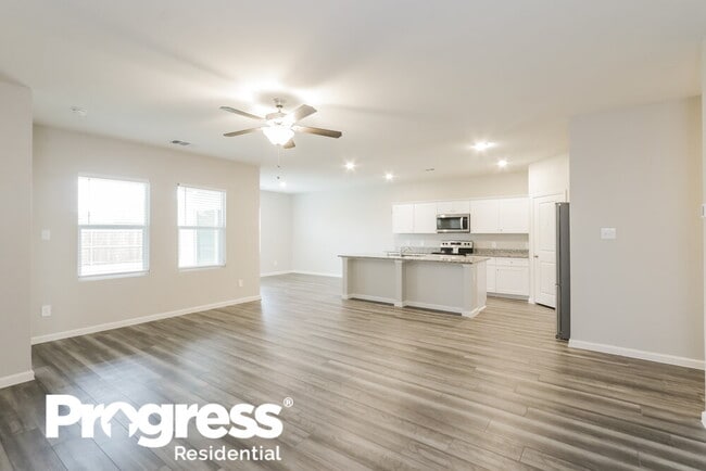 Building Photo - 13328 Pine Dunes Dr