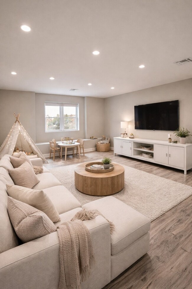 Foto del edificio - 2BR + Bonus Space in Downtown Somerville