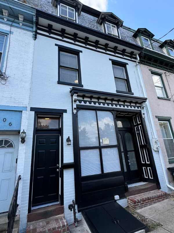 Primary Photo - 304 S 2nd St