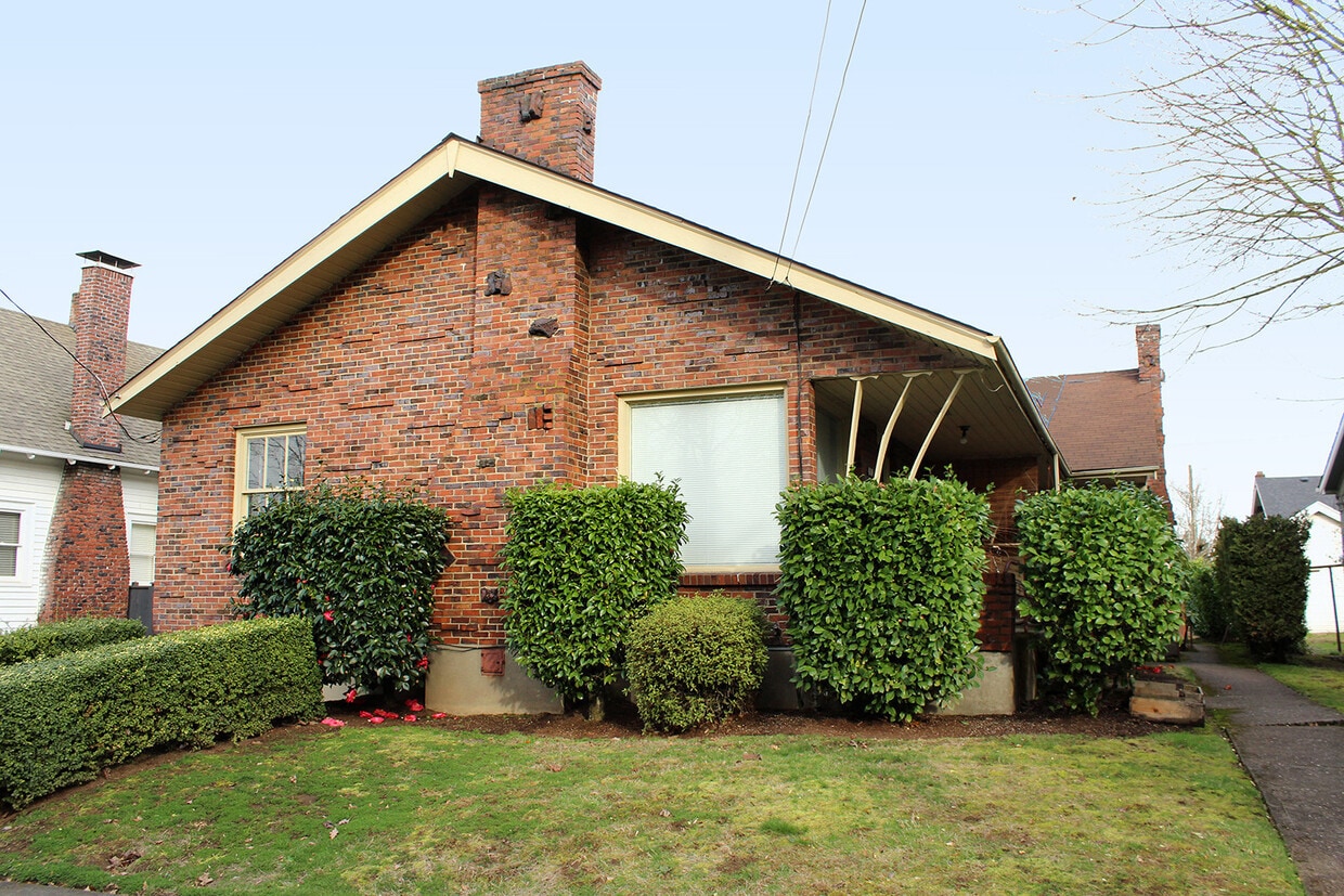 Foto principal - 5112/5116 NE 32nd Ave.