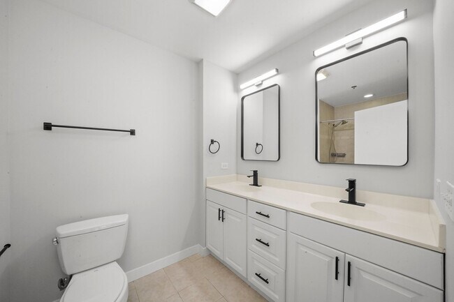 Foto del edificio - 2 S Leavitt St