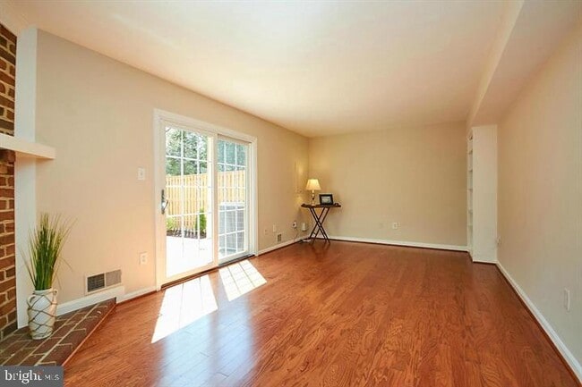 Building Photo - 6417 Fleetside Ct
